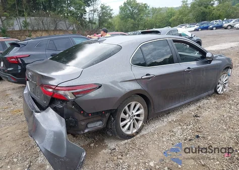 2023 Toyota Camry Le z USA, uszkodzony, nr VIN 4T1C11AK0PU823171